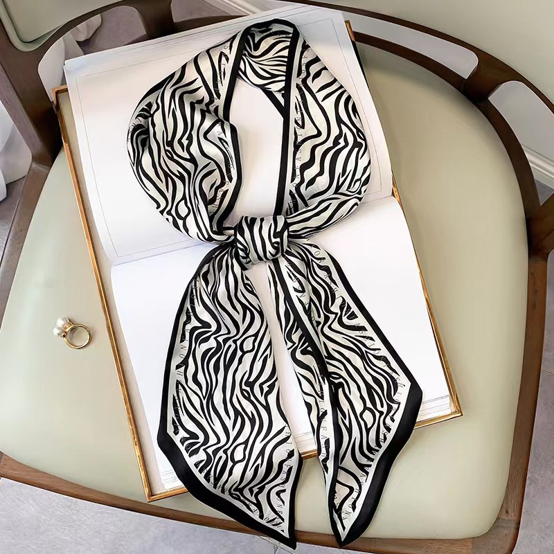 Luxury Zebra Print Silk Square – Women Bags Online recenzja i cena